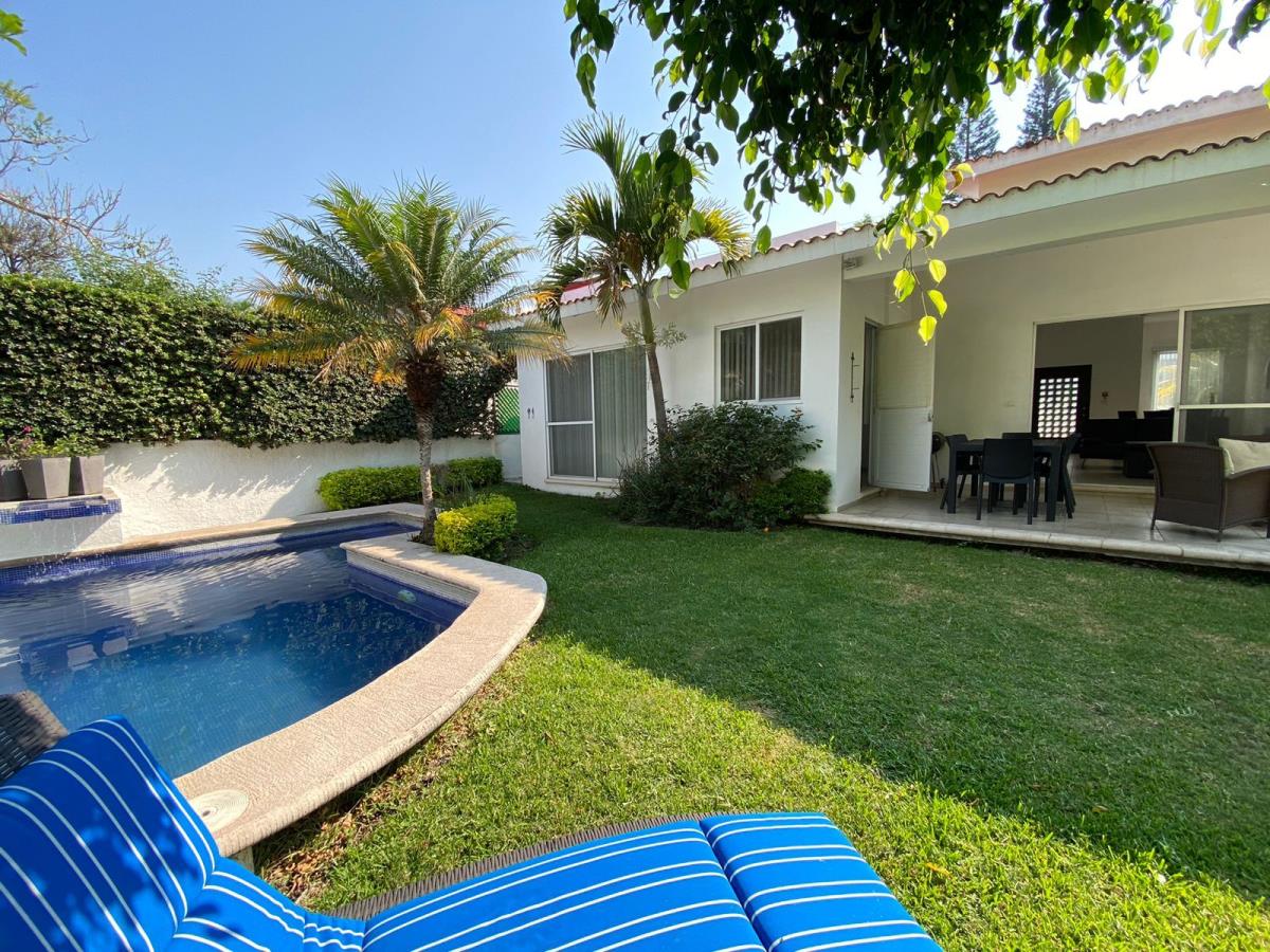 Casa en venta en Lomas de Cocoyoc, Atlatlahucan — foto 1 de 18