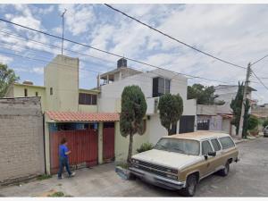 Casa en Jardines de Morelos 5a Sección, Ecatepec de Morelos, México