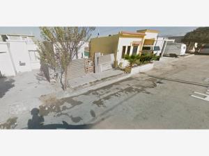 Casa en venta en Loma Linda, Saltillo — foto 3 de 6