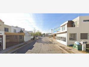 Casa en venta en Bosques de San Gonzalo, Zapopan — foto 2 de 13