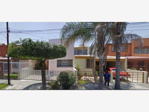 Casa en venta en Las Fuentes, Zapopan — foto 3 de 14
