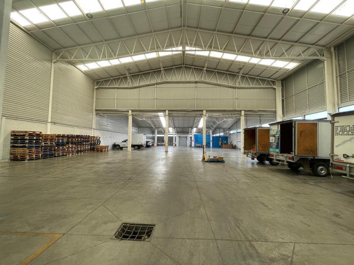 Bodega en renta en Tultitlán de Mariano Escobedo Centro, Tultitlán — foto 1 de 17