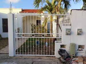 Casa en venta en Playa del Carmen, Playa del Carmen — foto 1 de 2