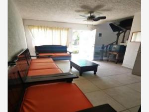 Casa en venta en Zihuatanejo (Ixtapa-Zihuatanejo), Zihuatanejo de Azueta — foto 3 de 10