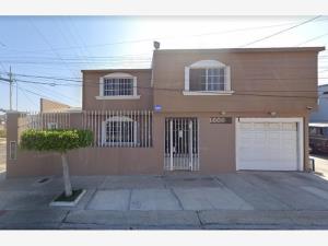 Casa en venta en Playas de Tijuana Sección Jardines del Sol, Tijuana — foto 2 de 7
