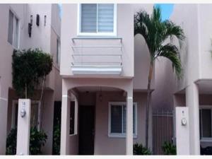 Casa en venta en Parques las Palmas, Puerto Vallarta — foto 2 de 10