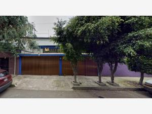 Casa en Del Carmen, Coyoacán, Ciudad de México