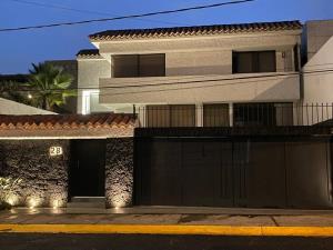 Casa en venta en Insurgentes Cuicuilco, Coyoacán — foto 2 de 24