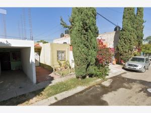 Casa en venta en Hacienda Santa Fe, Tlajomulco de Zúñiga — foto 3 de 7