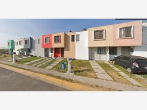 Casa en venta en Valle Dorado, Tlajomulco de Zúñiga — foto 2 de 7