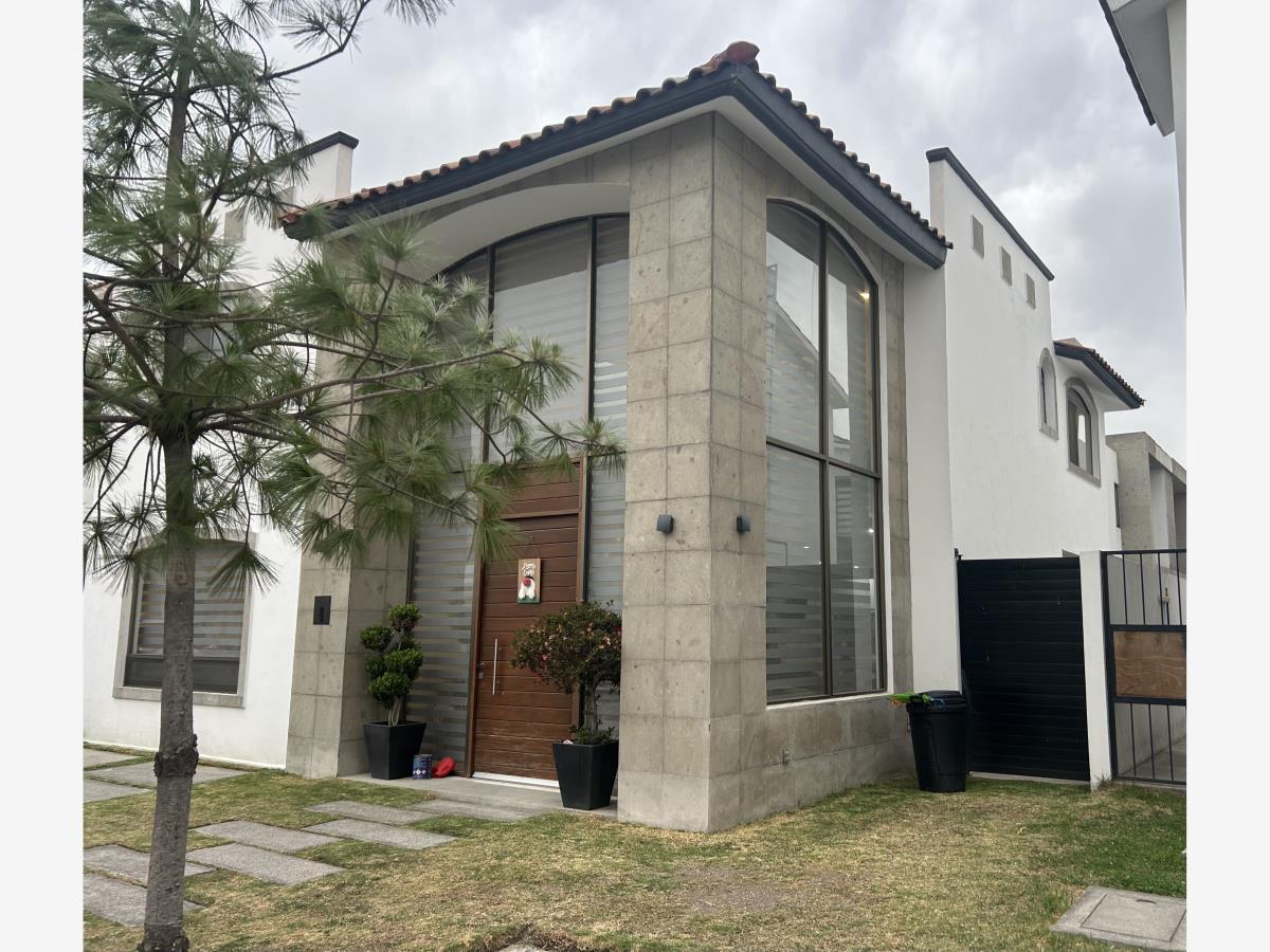 Casa en venta en Condado del Valle, Metepec — foto 1 de 40