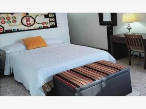 Casa en venta en Jardines Alcalde, Guadalajara — foto 2 de 9
