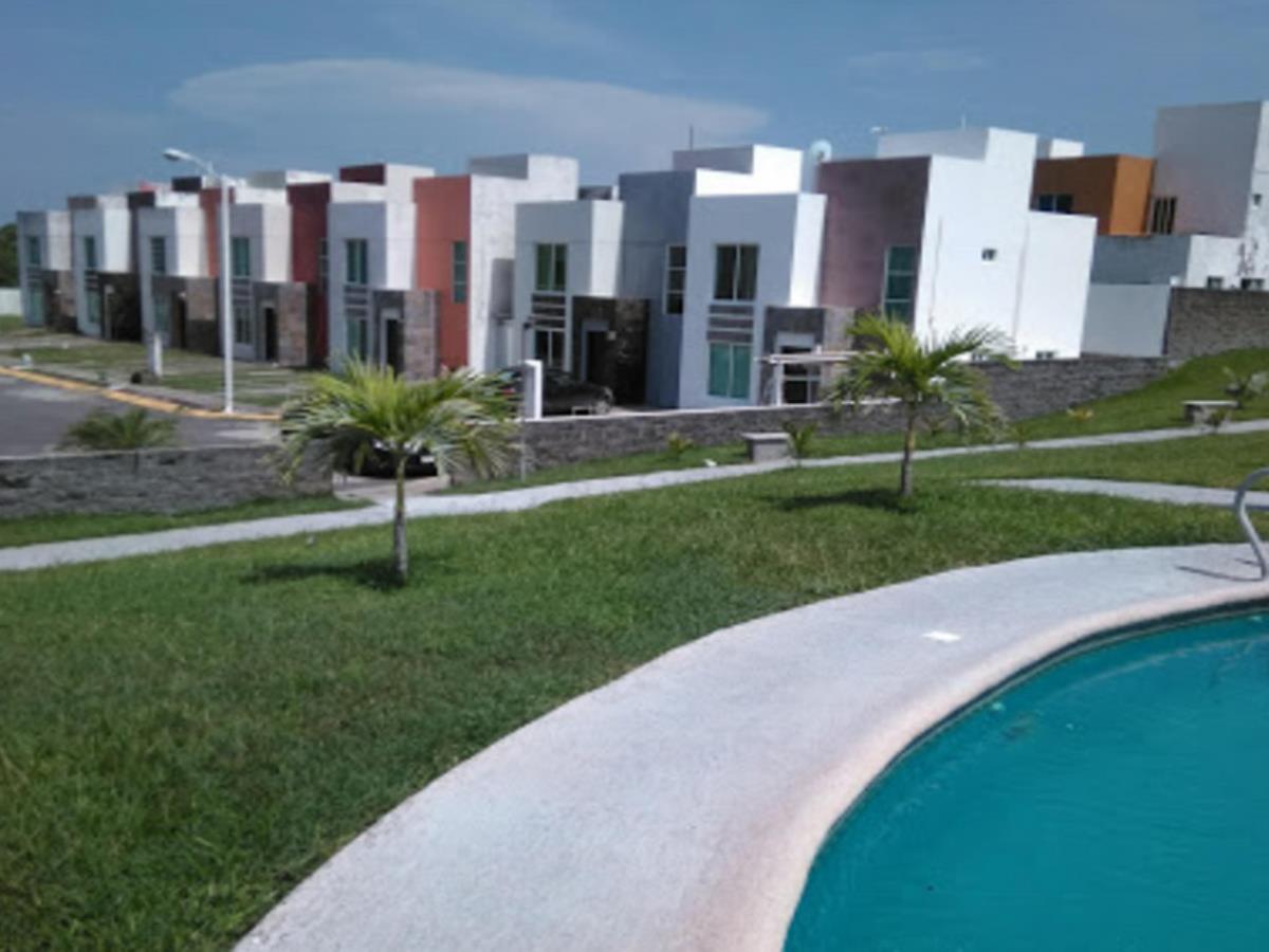 Casa en venta en Lomas de la Rioja, Alvarado — foto 1 de 5