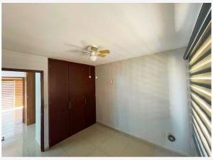 Casa en venta en Jardines de La Cruz 1a. Sección, Guadalajara — foto 2 de 6