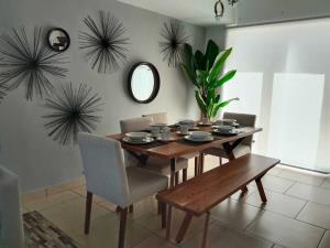 Casa en venta en Los Almendros II, Torreón — foto 2 de 9
