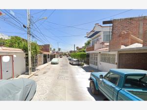 Casa en venta en Bosques de la Alameda, Celaya — foto 3 de 12