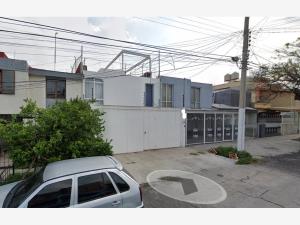 Casa en venta en Las Aguilas, Zapopan — foto 2 de 12
