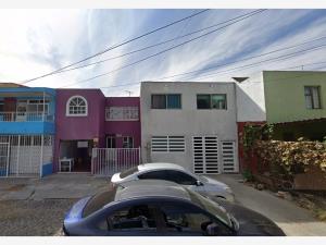Casa en La Tuzania, Zapopan, Jalisco