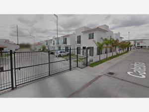 Casa en Misión Privadas Residenciales, Irapuato, Guanajuato