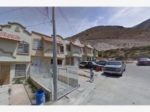 Casa en Villa Residencial del Bosque, Tijuana, Baja California