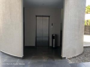 Departamento en renta en Bosque Real, Huixquilucan — foto 3 de 25