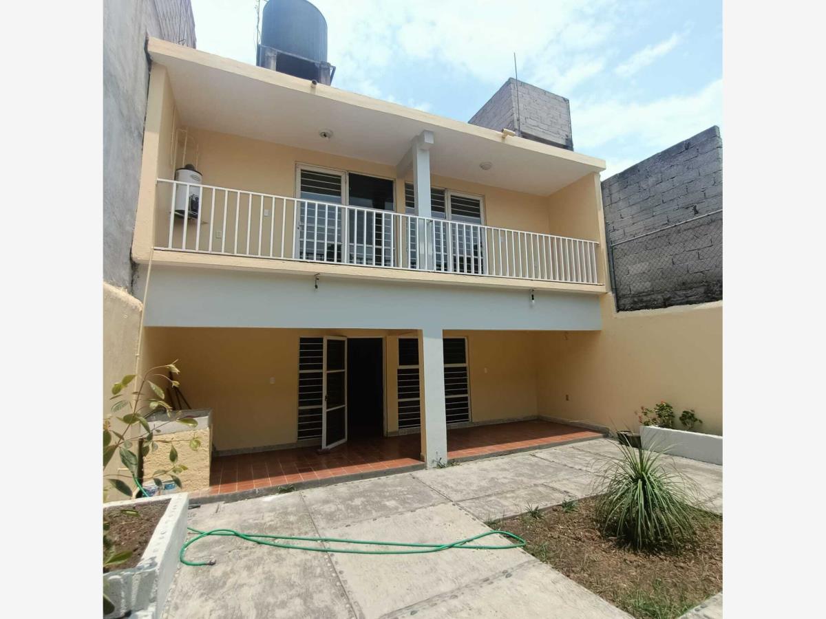 Casa en venta en Tarianes, Jiutepec — foto 1 de 10