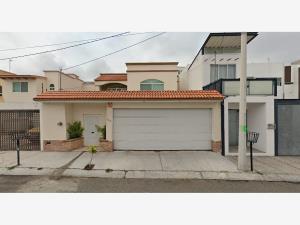 Casa en Colinas del Cimatario, Querétaro, Querétaro