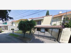 Casa en venta en Bosques de La Victoria, Guadalajara — foto 2 de 9