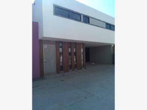 Casa en renta en Lomas de la Carcaña, San Pedro Cholula — foto 2 de 21