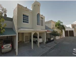 Casa en Residencial la Hacienda, Torreón, Coahuila de Zaragoza