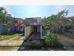 Casa en venta en Puerto Esmeralda, Coatzacoalcos — foto 2 de 8