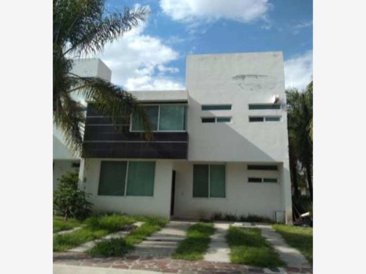 Casa en venta en Residencial Santa Fe, Corregidora — foto 1 de 10