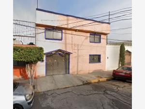 Casa en Nueva Atzacoalco, Gustavo A. Madero, Ciudad de México