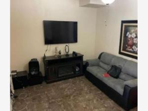 Casa en venta en Joyas de Anáhuac, General Escobedo — foto 3 de 7