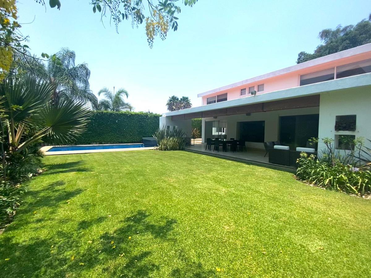 Casa en venta en Lomas de Cocoyoc, Atlatlahucan — foto 1 de 15