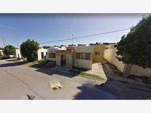 Casa en venta en Villas de San Miguel, Nuevo Laredo — foto 2 de 5