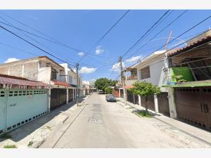 Casa en venta en Jardines de Jerez II, León — foto 3 de 10