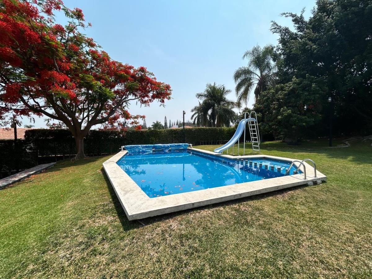 Casa en venta en Lomas de Cocoyoc, Atlatlahucan — foto 1 de 19