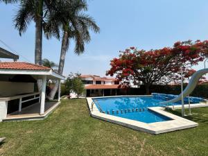 Casa en venta en Lomas de Cocoyoc, Atlatlahucan — foto 2 de 19