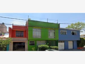 Casa en venta en Los Reyes Ixtacala 1ra. Sección, Tlalnepantla de Baz — foto 2 de 25
