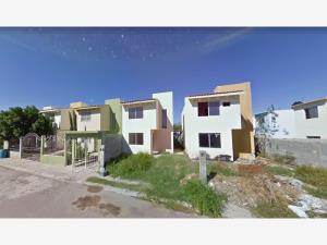 Casa en venta en Villas de San Miguel, Nuevo Laredo — foto 2 de 5