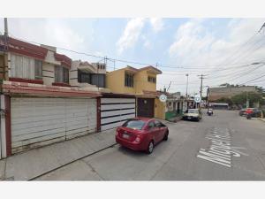 Casa en venta en Santa Catarina Hueyatzacoalco, San Martín Texmelucan — foto 2 de 9