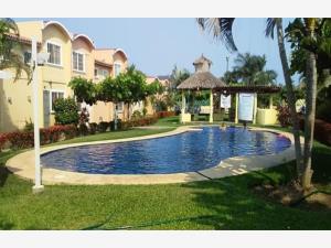 Casa en remate en Zihuatanejo (Ixtapa-Zihuatanejo), Zihuatanejo de Azueta, Guerrero