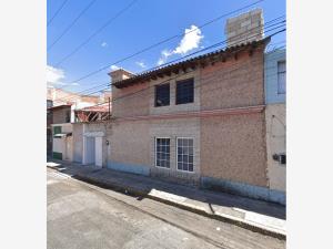Casa en Francisco Murguía El Ranchito, Toluca, México