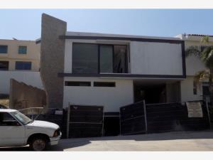 Casa en venta en Puerta de Hierro, Zapopan — foto 3 de 37