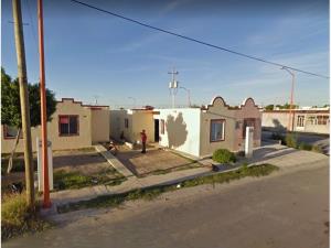 Casa en venta en Villas de Oradel, Nuevo Laredo — foto 3 de 10