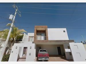 Casa en venta en Valle Real, Saltillo — foto 2 de 12