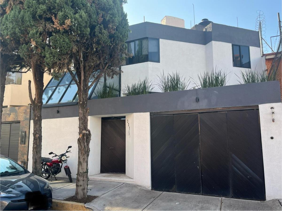 Casa en venta en El Parque de Coyoacan, Coyoacán — foto 1 de 28