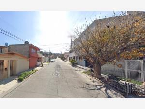 Casa en venta en Parque Residencial Coacalco 1a Sección, Coacalco de Berriozábal — foto 3 de 17