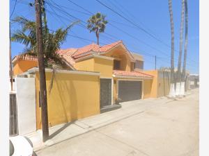 Casa en venta en Playas de Tijuana Sección Costa Azul, Tijuana — foto 2 de 11